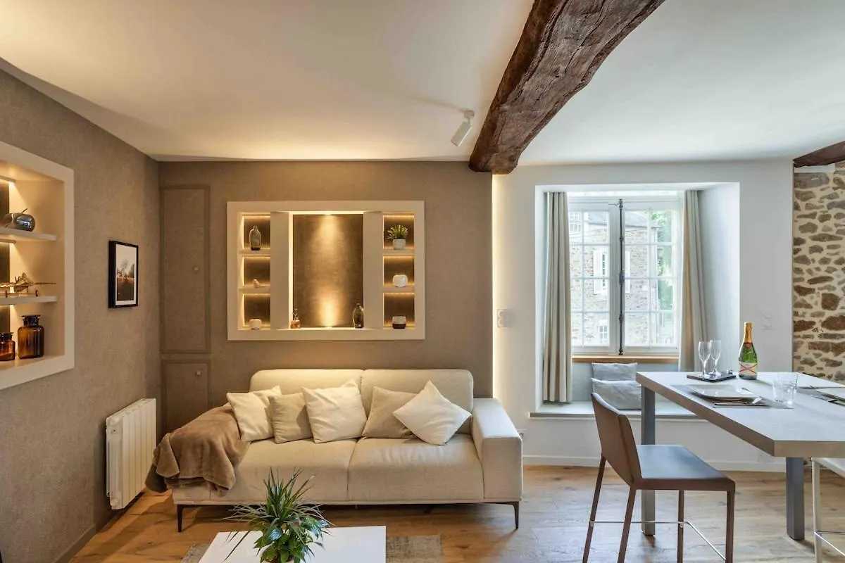 Emeraude Duplex 2 Personnes A دينان